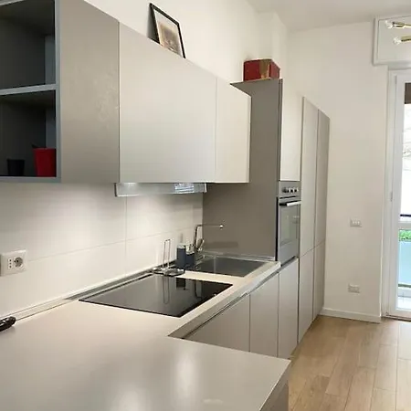 Urban Flat - Visconti 10/2 Apartment *